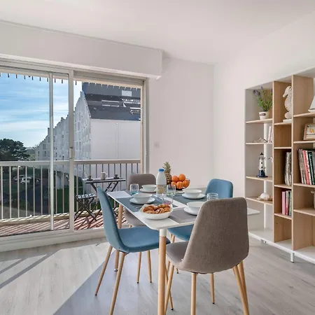 - 100 Du Port - Escale A Deux *